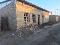 Гала Осиё шахри марказида курилиши тугалланмаган 2 сотихли ховли