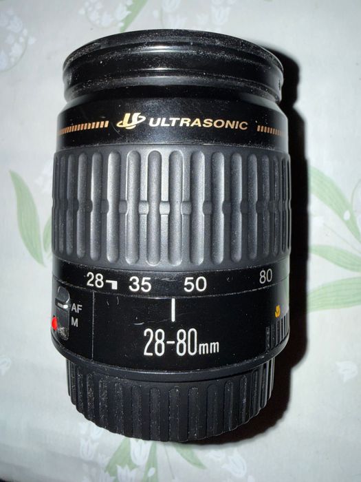 Vând obiectiv Canon ultrasonic 28-80 mm