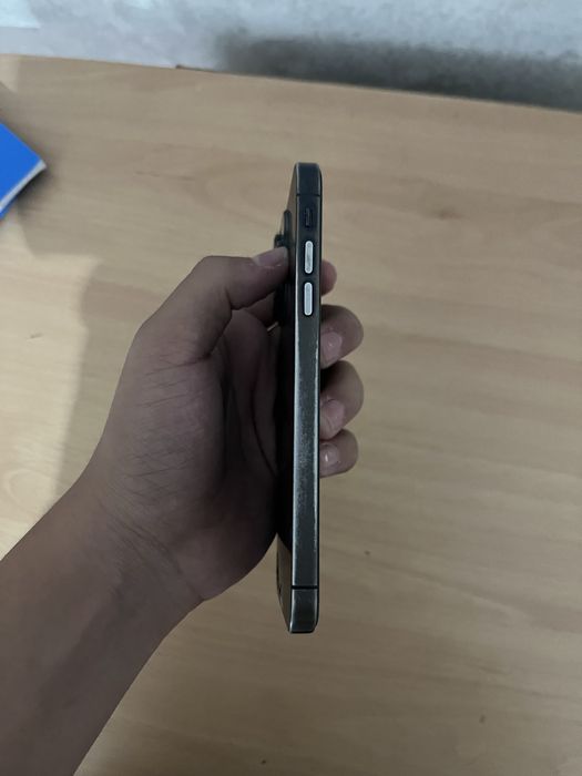 iPhone XR в корпусе iPhone 15 Pro Max