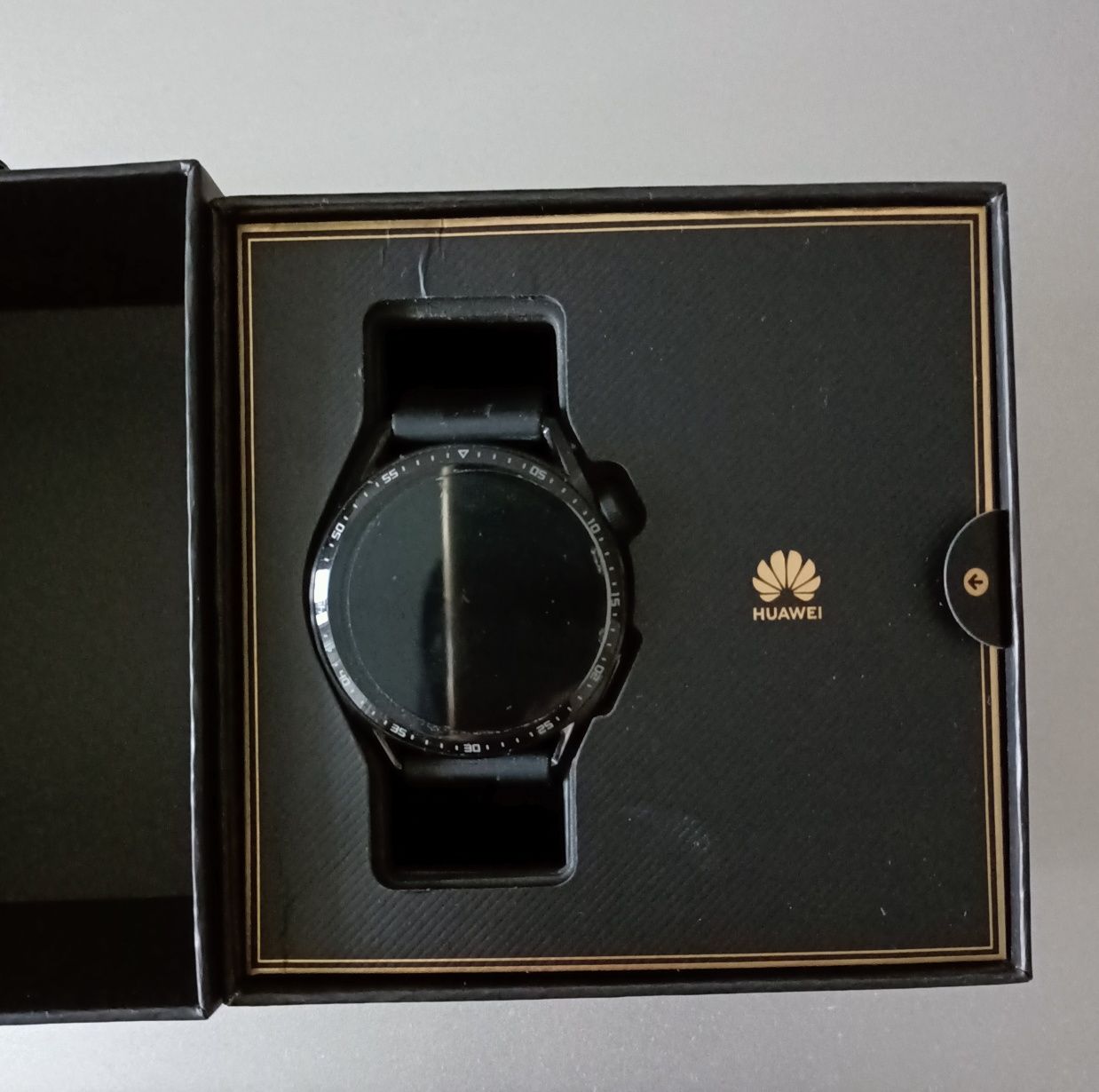 Смарт-часы Huawei Watch GT3 42 мм черный Б/У