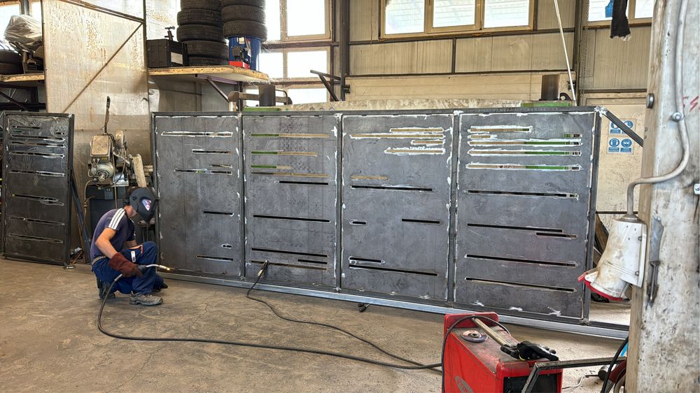 Echipamente si confectii