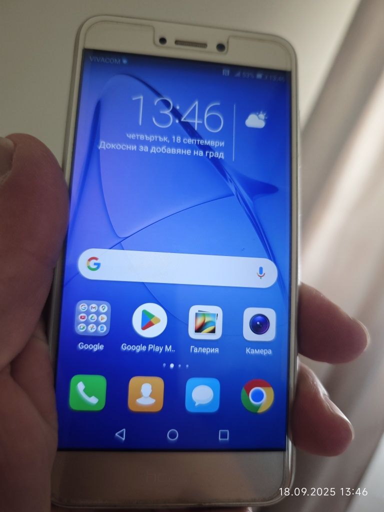 Honor 8 lite много запазен