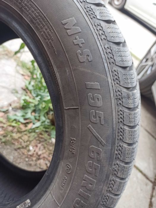 Продавам 4 бр. зимни гуми SAVA 165 65 R 15, 80 лв/бр.