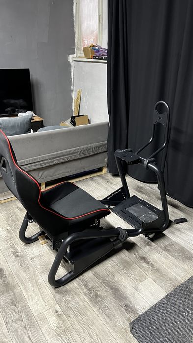 Кокпит для симрейсинга