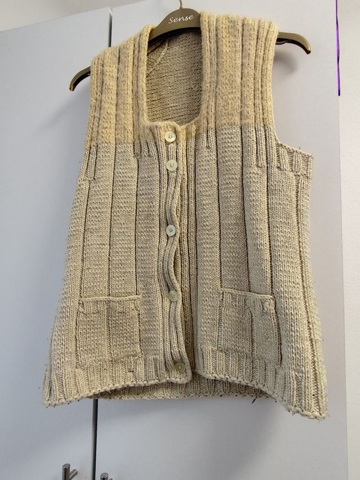 Vestă lâna mărimea M