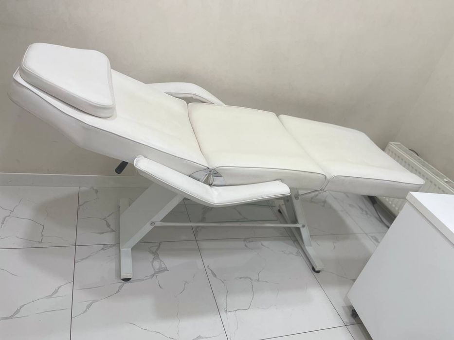 Косметологическая кушетка