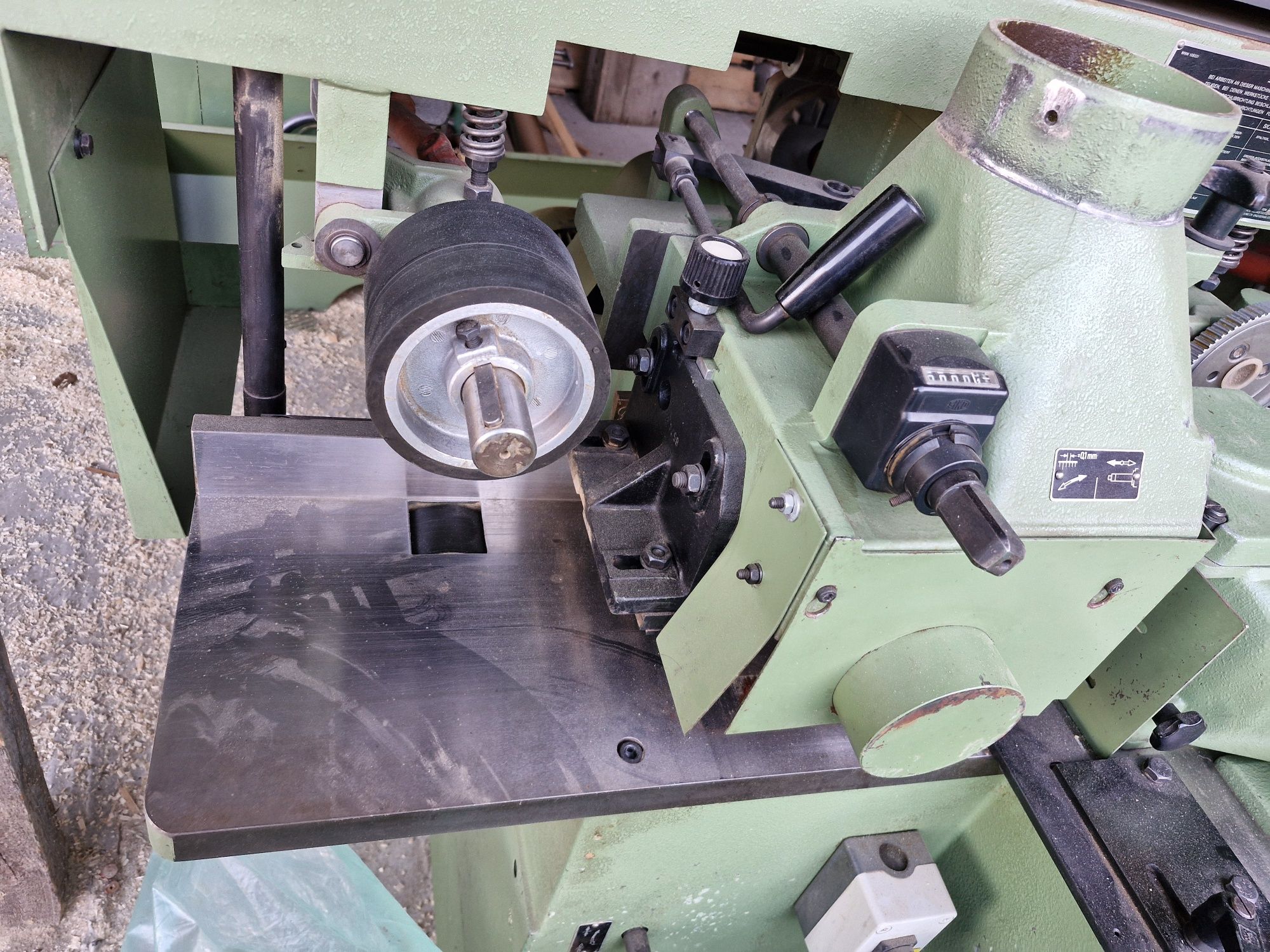 Masina lambriu 4 fete, weinig profimat 22N +exhaustor, rindea, abricht