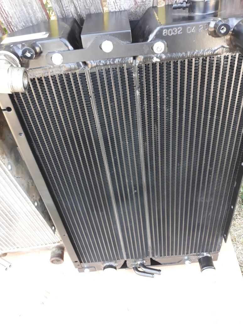 RADIATOR Komatsu cu 3 sectiuni