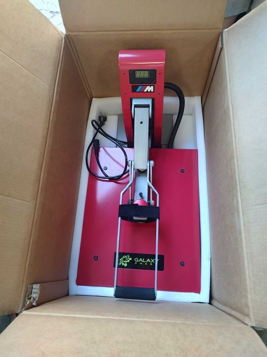 Термотрансферна преса за тениски и dtf