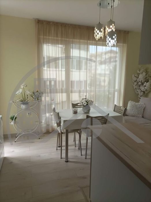 Продава се Двустаен апартамент в Варна, Победа - 62 кв.м за 2031 €/кв.м - Снимка #4