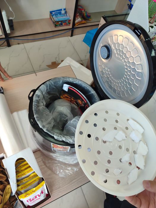 Multivarka juda arzon narxda sifatli Va Yengi