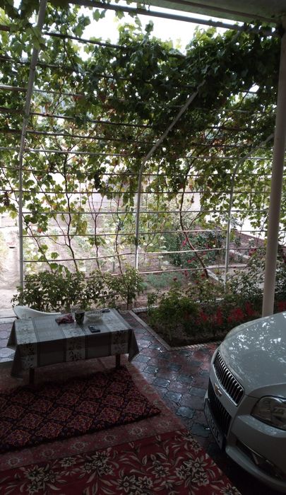 Продается участок .4 сотки 4 ком.Кибрайский район.Набережный.