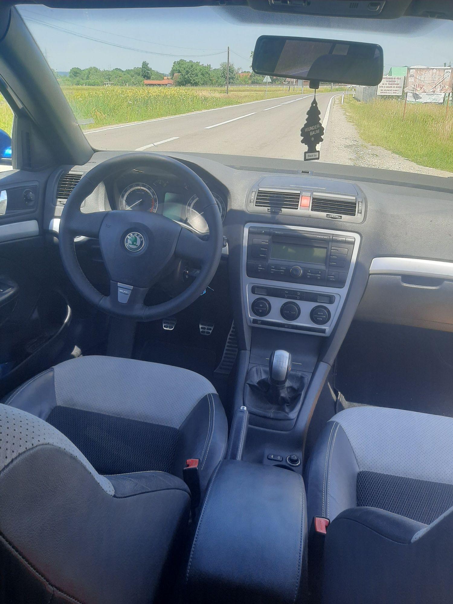 Vând skoda octavia vrs