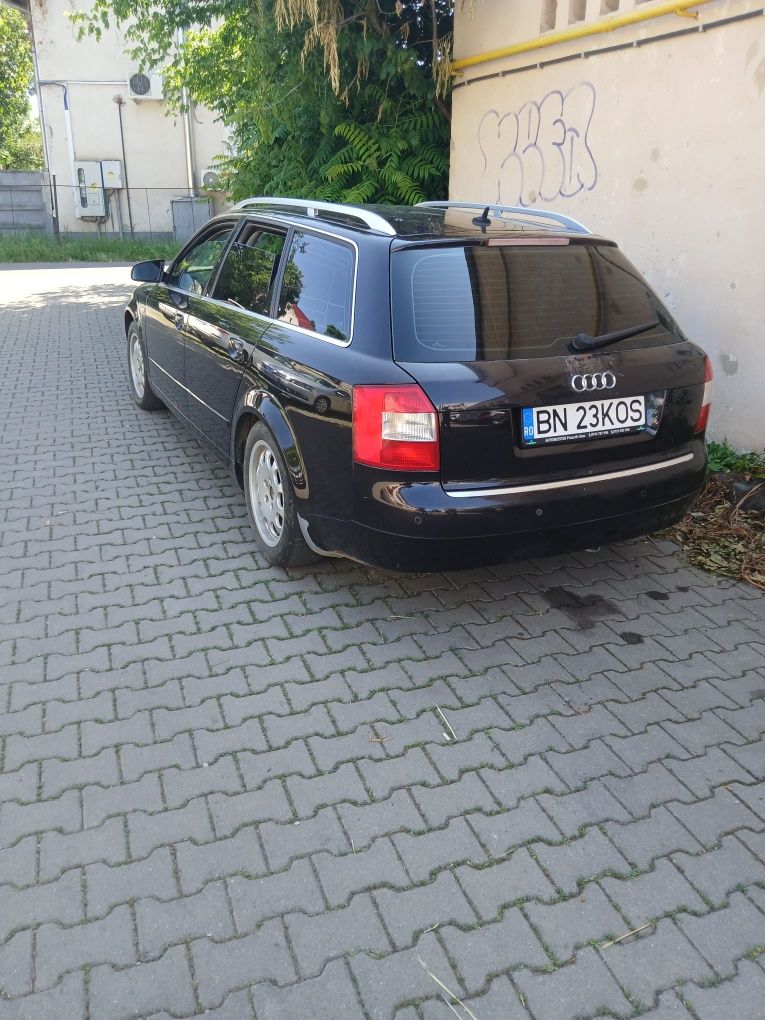 Vând Audi A4 !!!