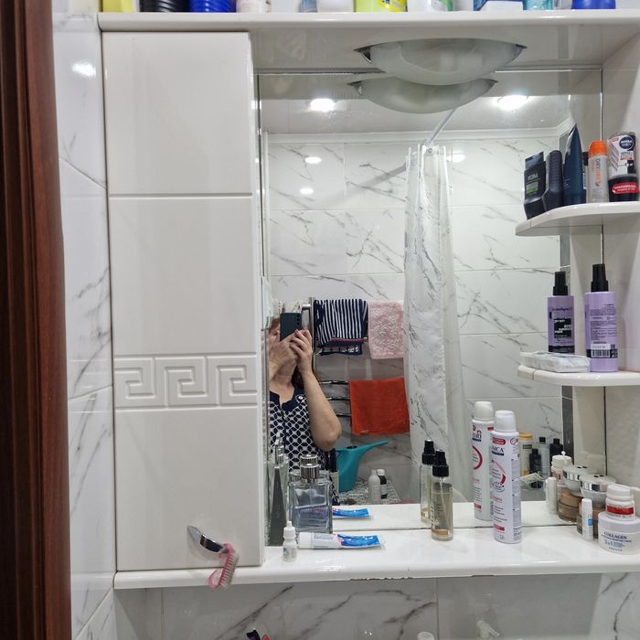 Может кому нибудь нужно на дачу.