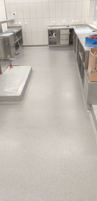 Pardoseli din Rășină epoxidică cu nisip colorat