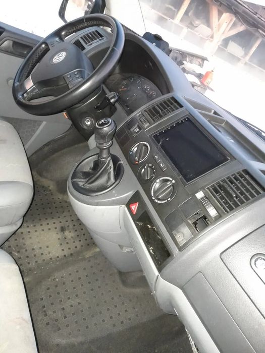 Dezmembrez vw t5 brs 1.9 2008