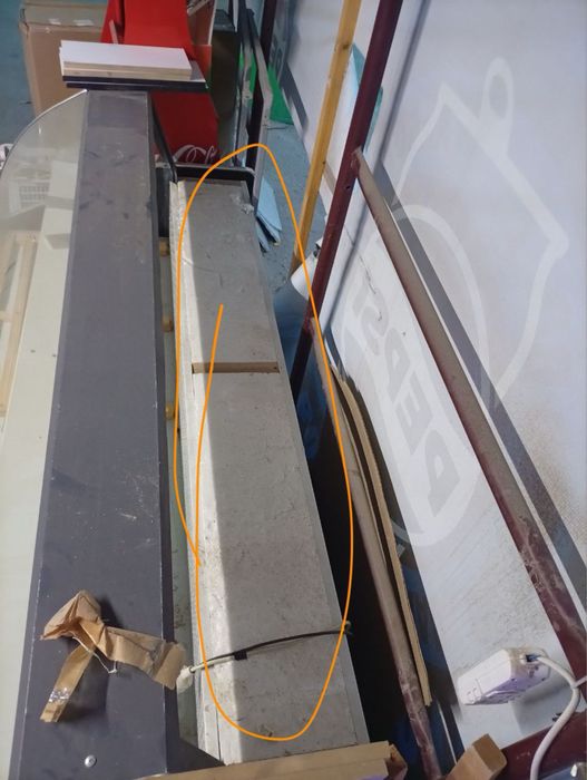 Xoladilnik sotiladi xolati zor 1 yil ishlatkanman