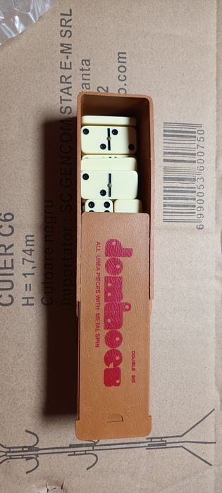 Joc de societate Domino
