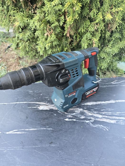 Rotopercutor Bosch GBH 18V-28 CF