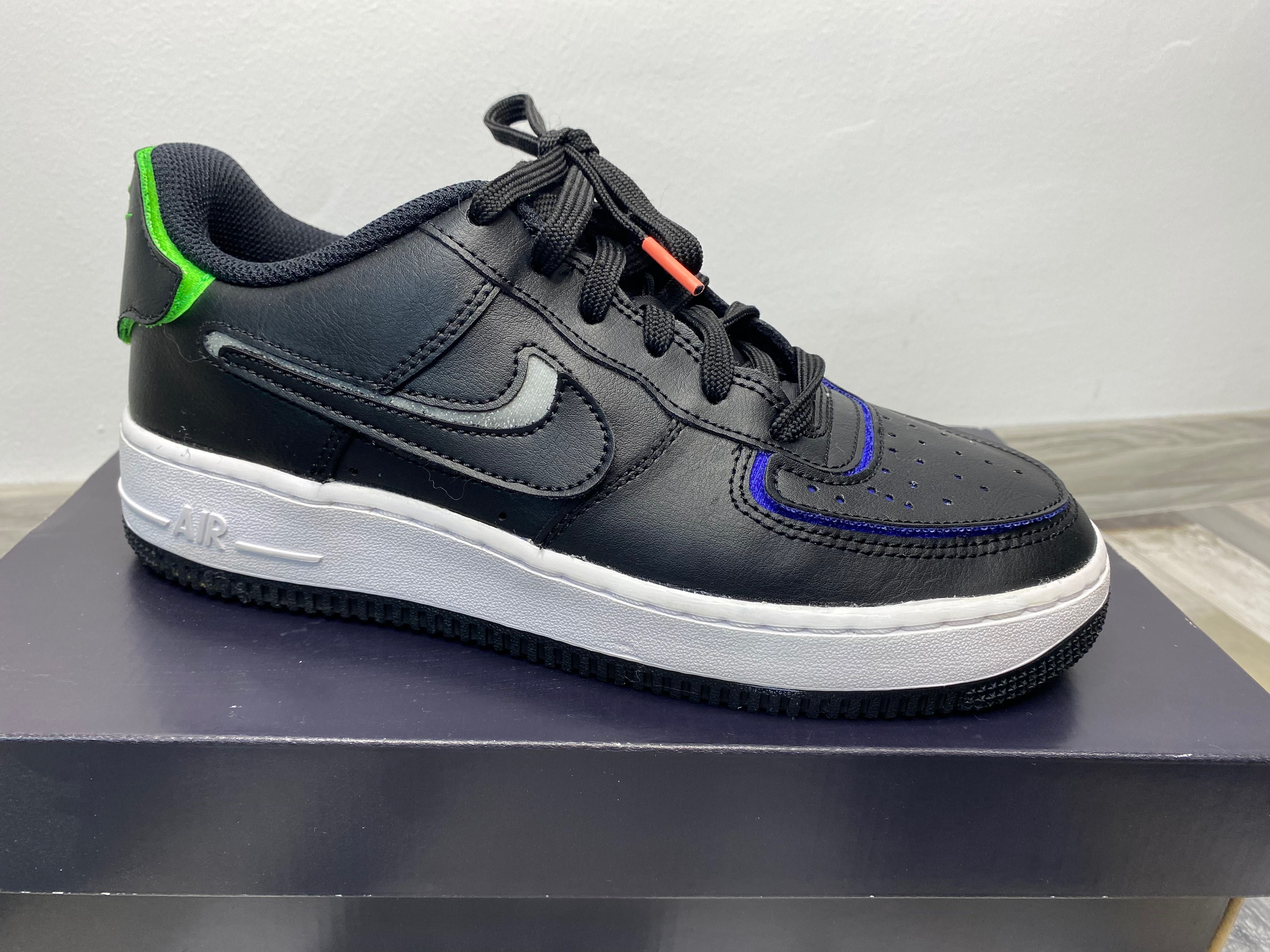 Нови NIKE AIR FORCE 1 с велкро лепенки, 39 номер