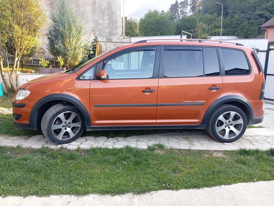Touran cross impecabil