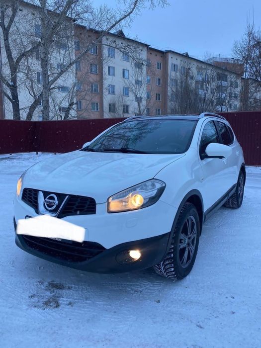 Продам Nissan 2012