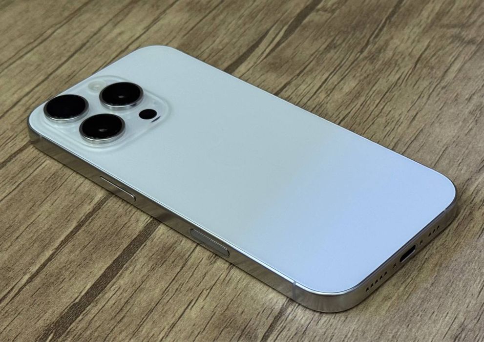 iPhone 16 Pro 128 Gb White Titanium