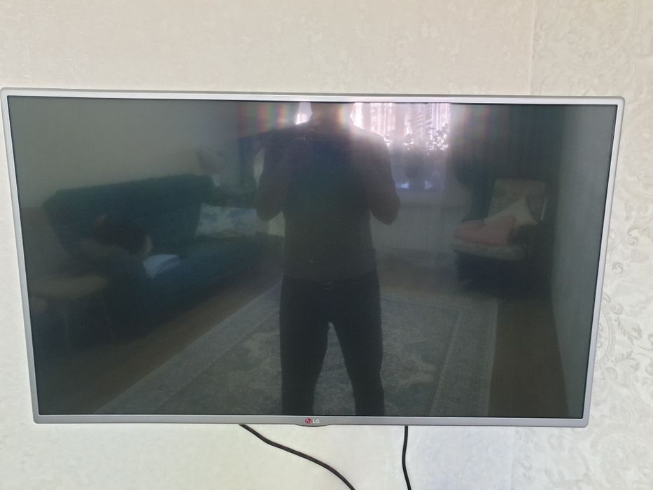 Продам телевизор  LG