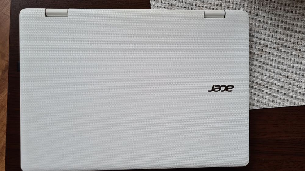 Acer Aspire series R3
