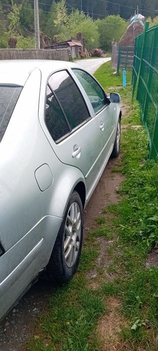 Vând sau schimb cu remorca