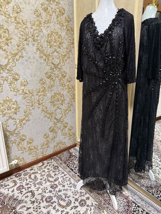 Платье вечернее очень красивое платье даю дешевле