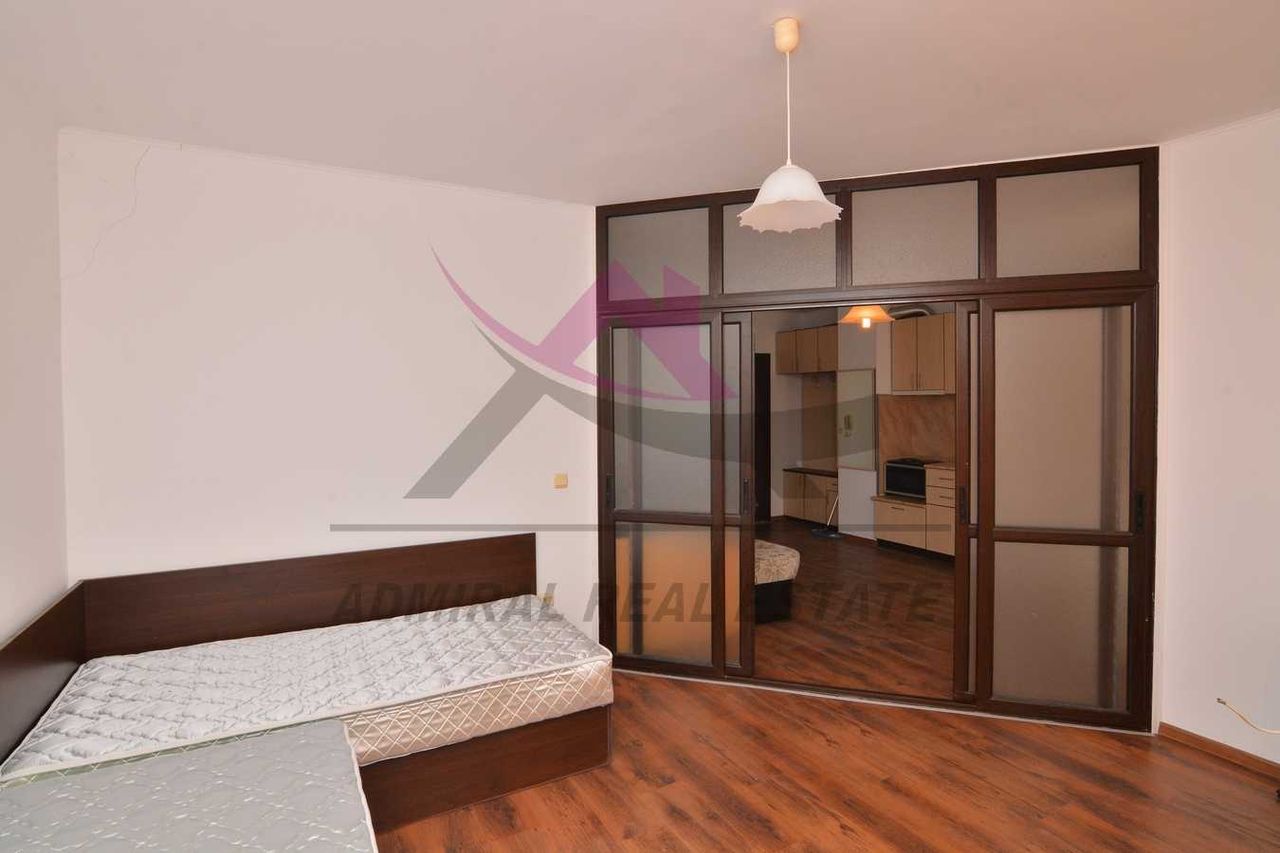 Продава се Тристаен апартамент в к.к. Св.Св. Константин и Елена - 85 кв.м за 1942 €/кв.м - Снимка #7