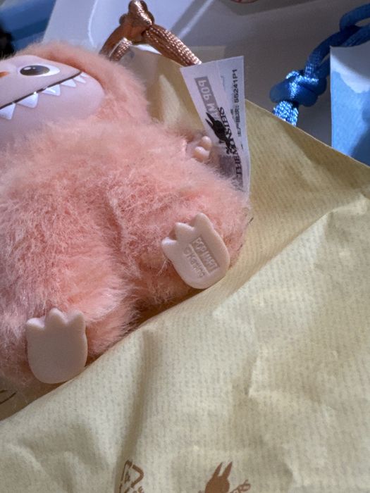 Оригинал The Monsters Pin for Love (Labubu)  Pop Mart  - Буква “J”