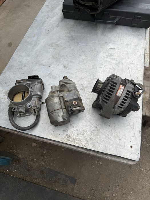 Продам запчасти на 3UZ FE