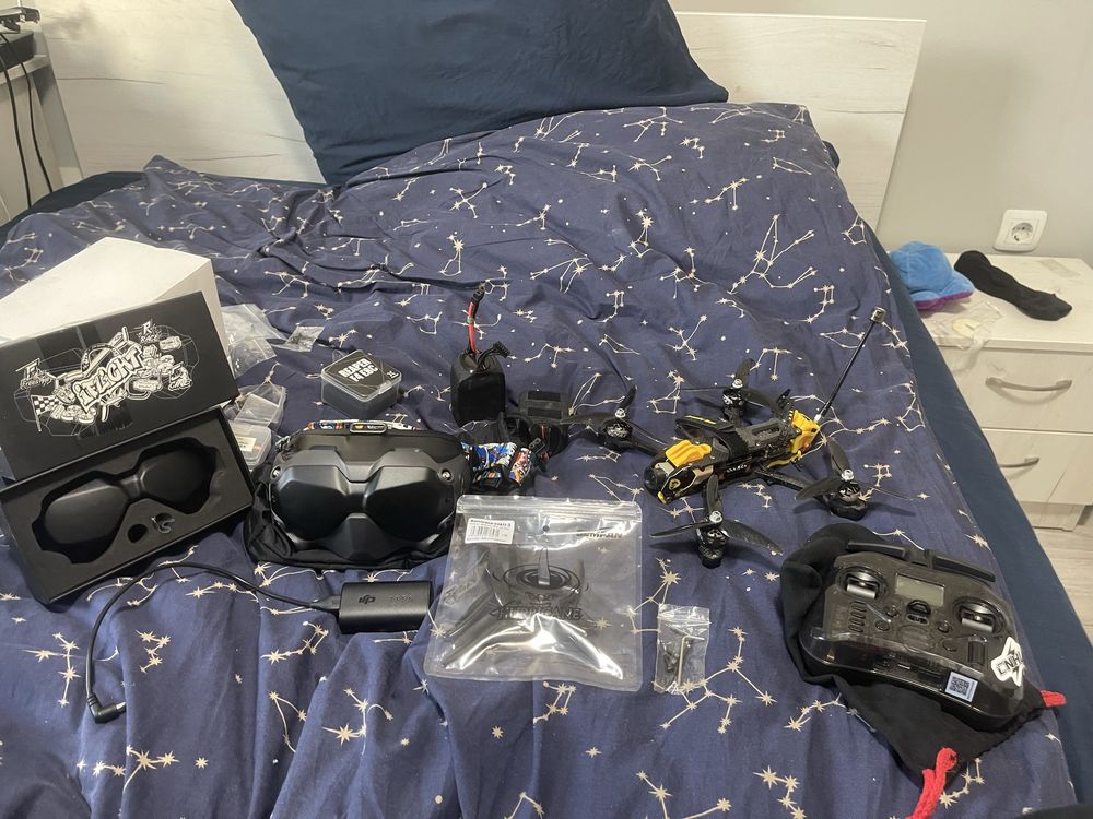 Fpv drone с всичко нужно