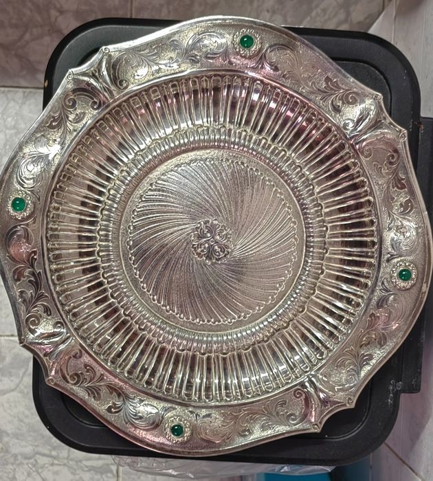 Сребърна кана за течности