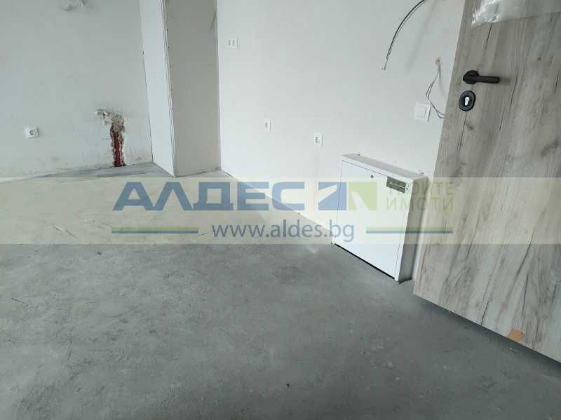 Продава се Двустаен апартамент в София, Оборище - 67 кв.м за 2538 €/кв.м - Снимка #3