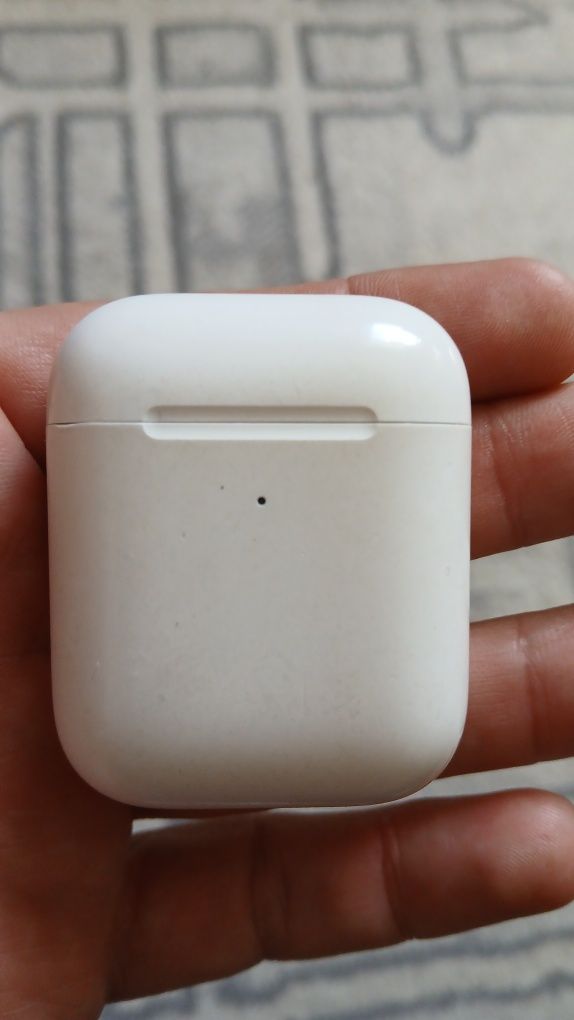 Продаётся Apple AirPods 2.1 /2.2 Кейс. Original 100%
