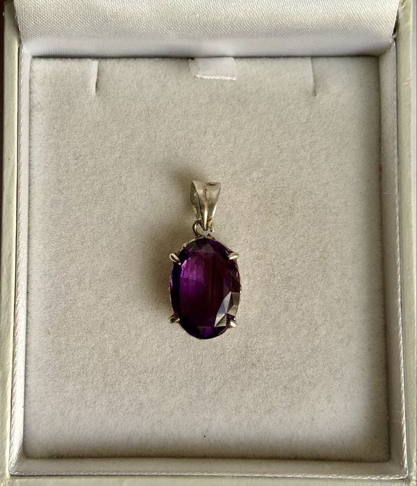 Pandantiv din argint cu ametist
