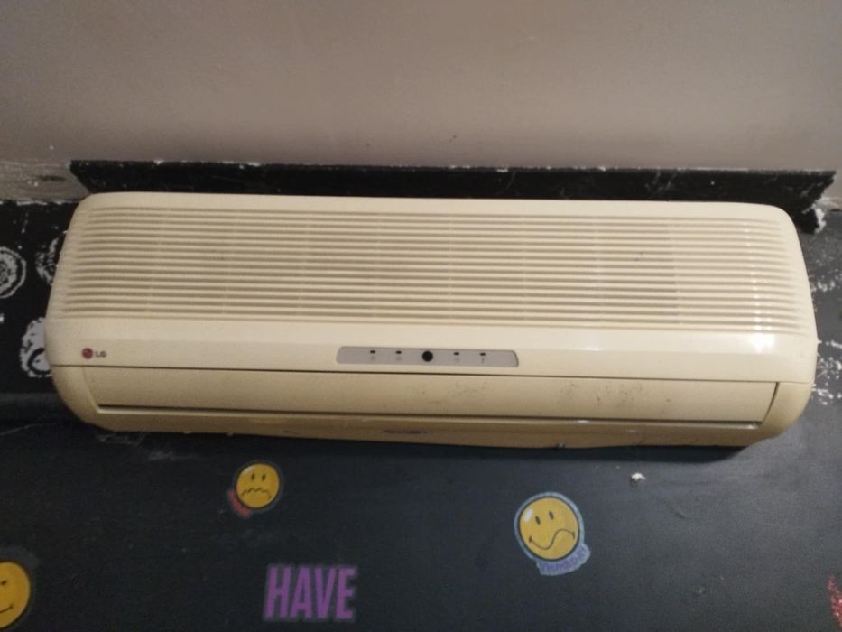 Климатик   LG  9