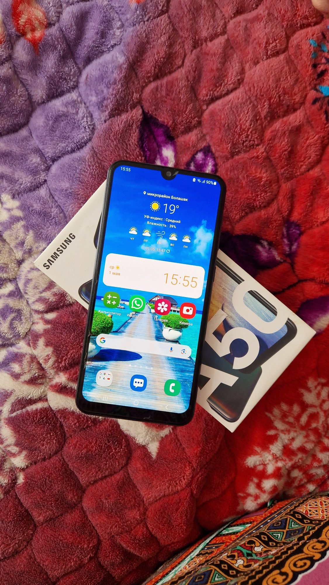 Samsung Galaxy A50 6/128GB NFC, состояние хорошее