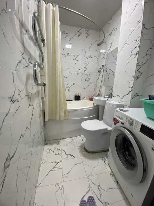 Mirzo Ulugbekda 3 xonali kvartira, 1-liniya, metro yaqin, qulay narxda