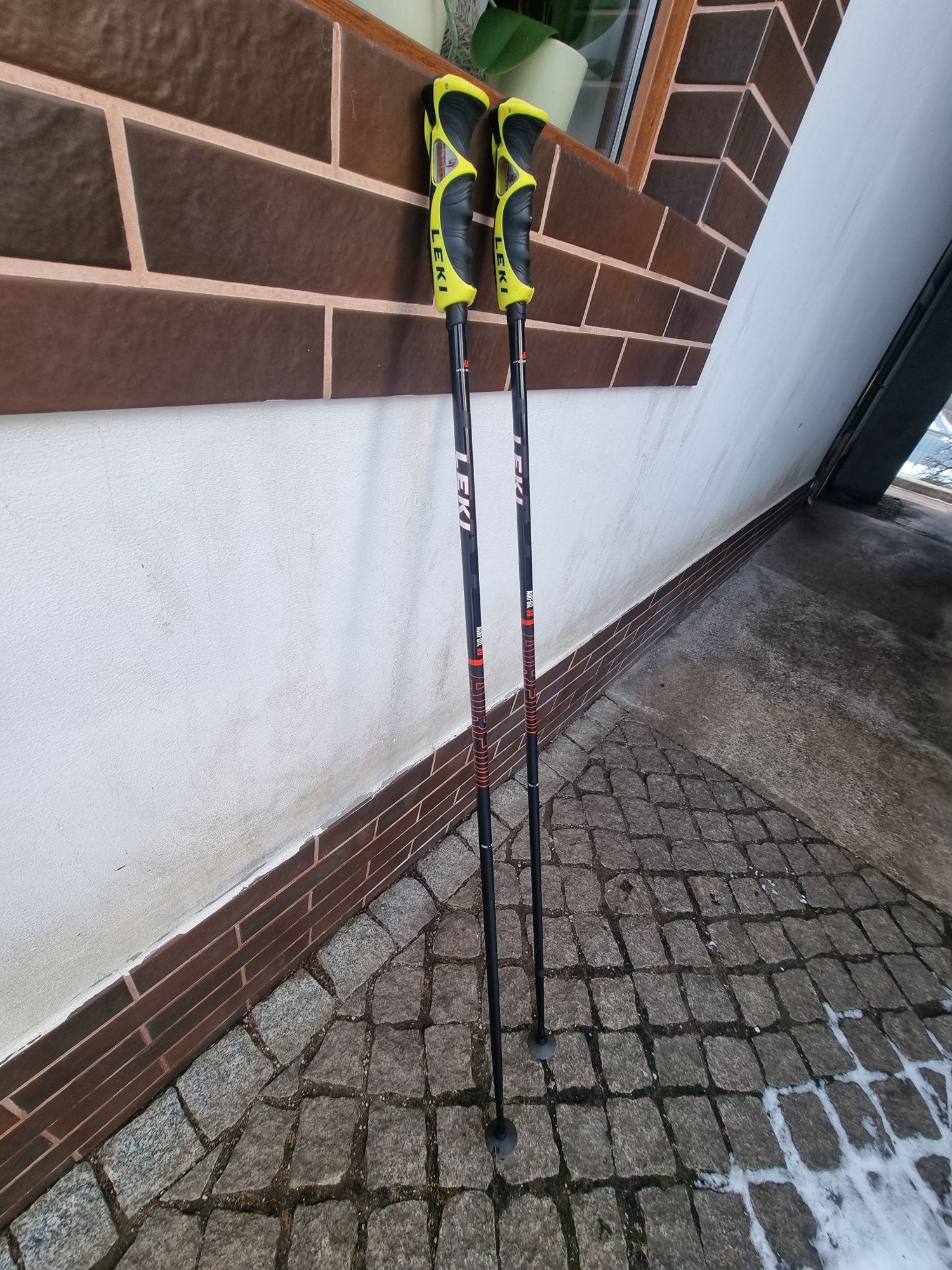 Bete ski leki 130 cm