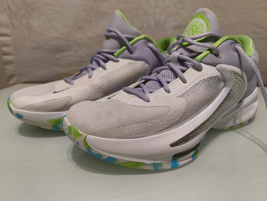 Маратонки Nike Zoom Freak 4