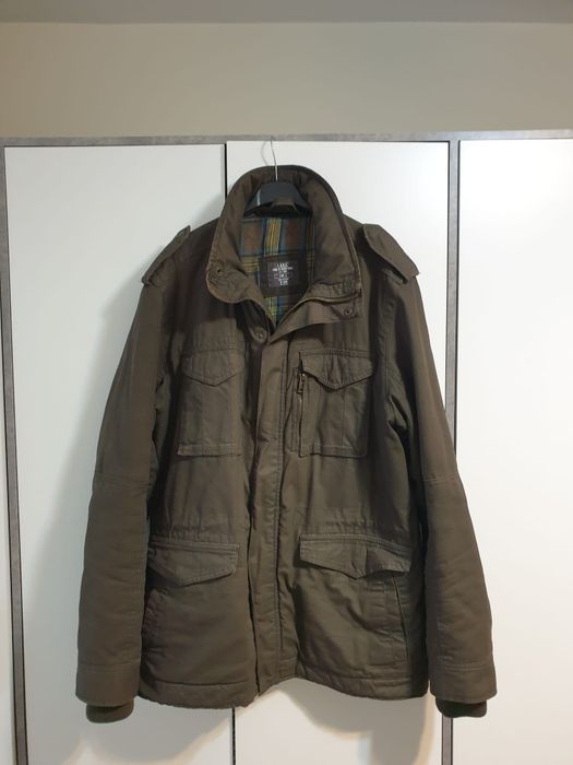 Vand haina marca L.O.G.G mar. L