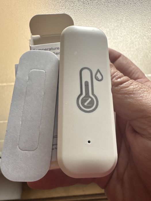 Senzori temperatura si umiditate smart wi-fi Zigbee