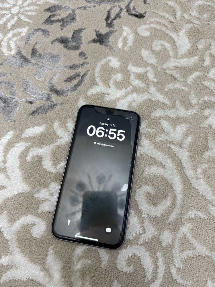 Iphone 11 в хорошем состояний