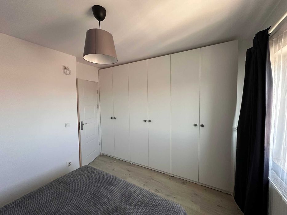 Inchiriez apartament 2 camere cu loc parcare, zona Tomis 3