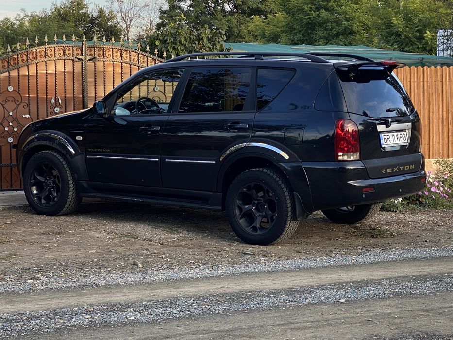 Vand rexton 2.7 diesel automata fiscal proprietar de 10 ani